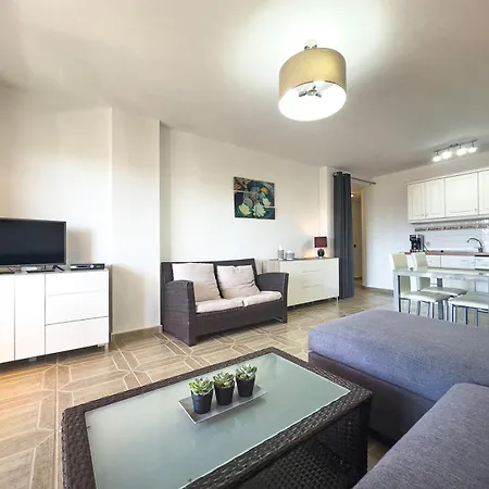 Beachfront Primera Linea 1-10