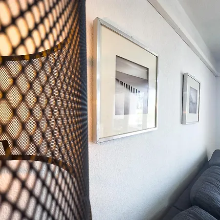 Beachfront Primera Linea 1-10 Apartment *